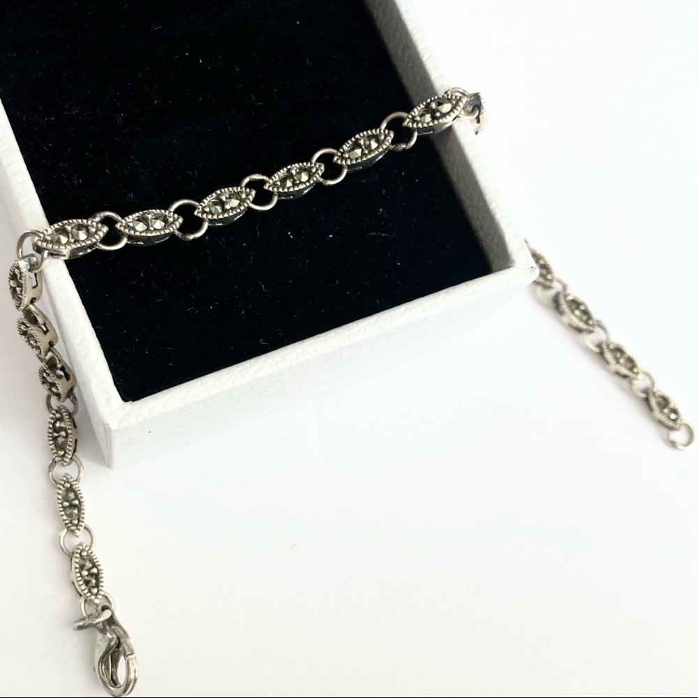 925 Sterling Silver & Marcasite Single Row Tennis Bracelet in EUC